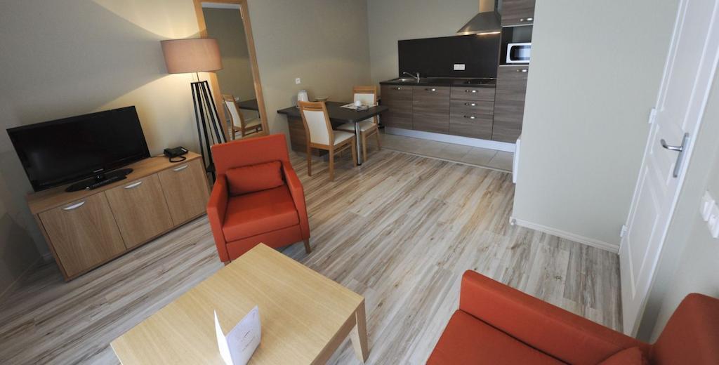 Domitys La Marquise Aparthotel Beaussais-Vitre  Room photo